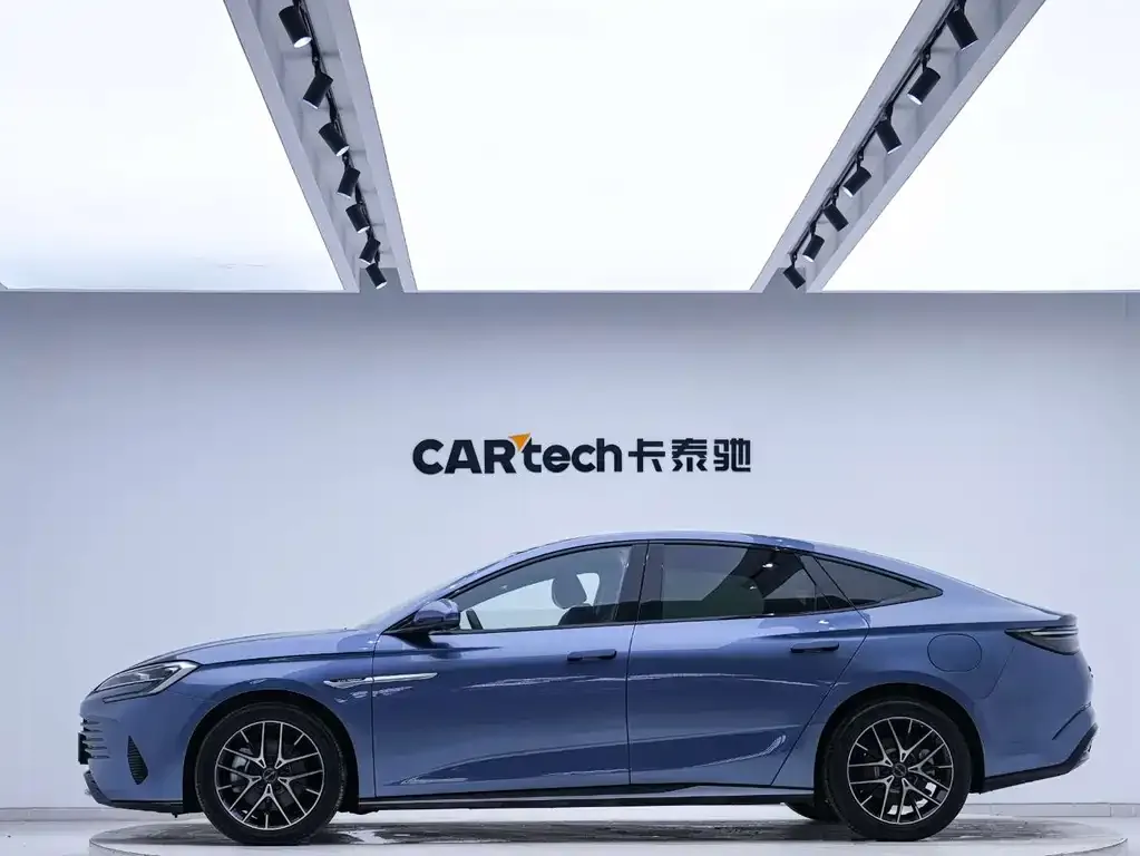 BYD Seal — фото 3