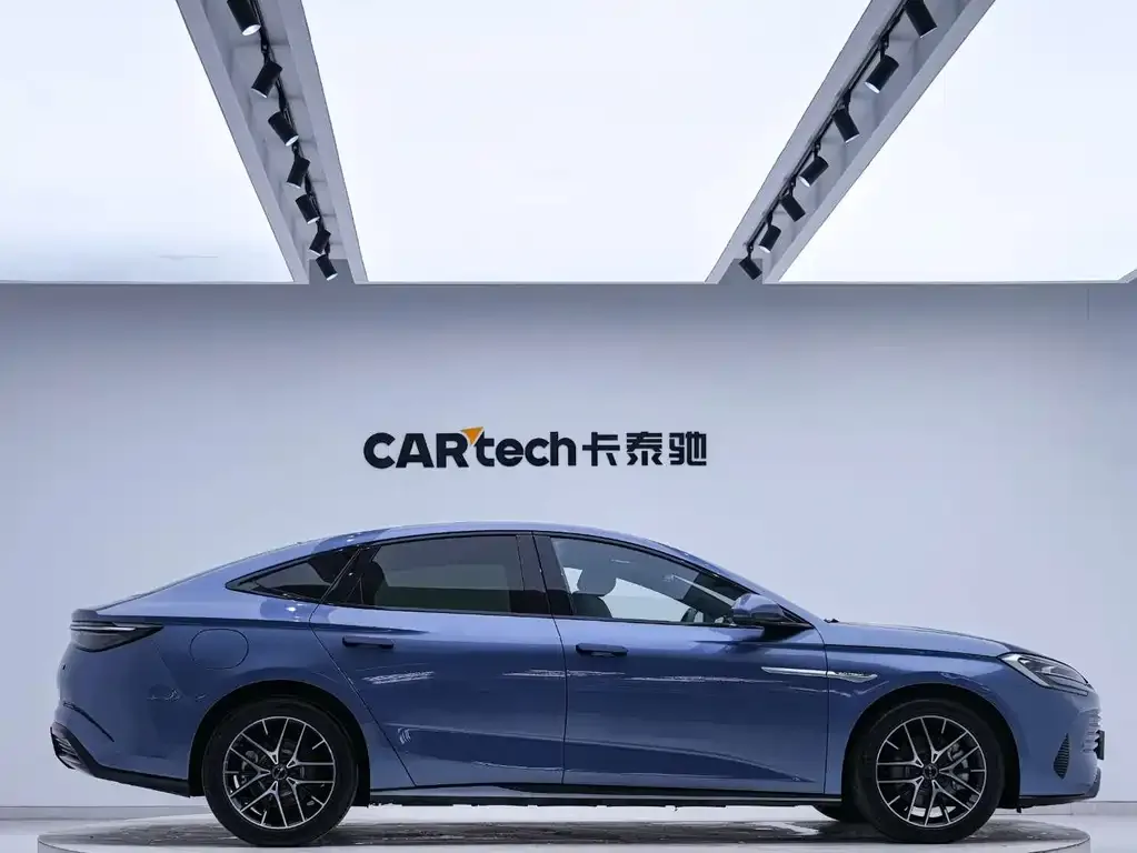 BYD Seal — фото 10