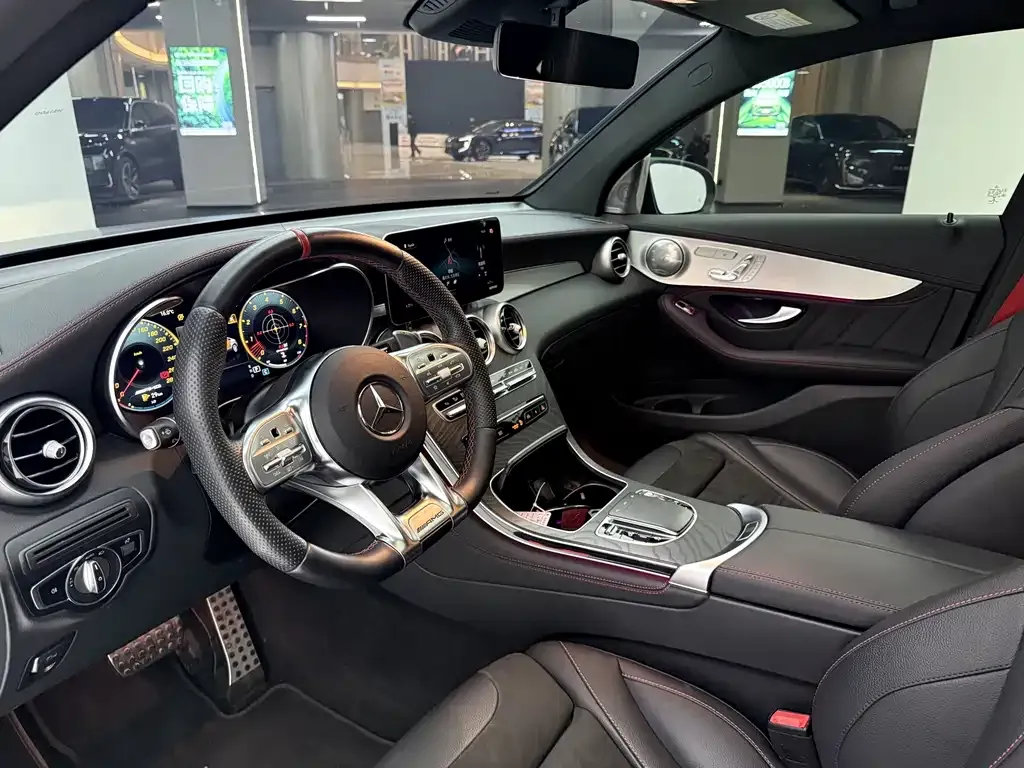 Mercedes-Benz GLC AMG — фото 7