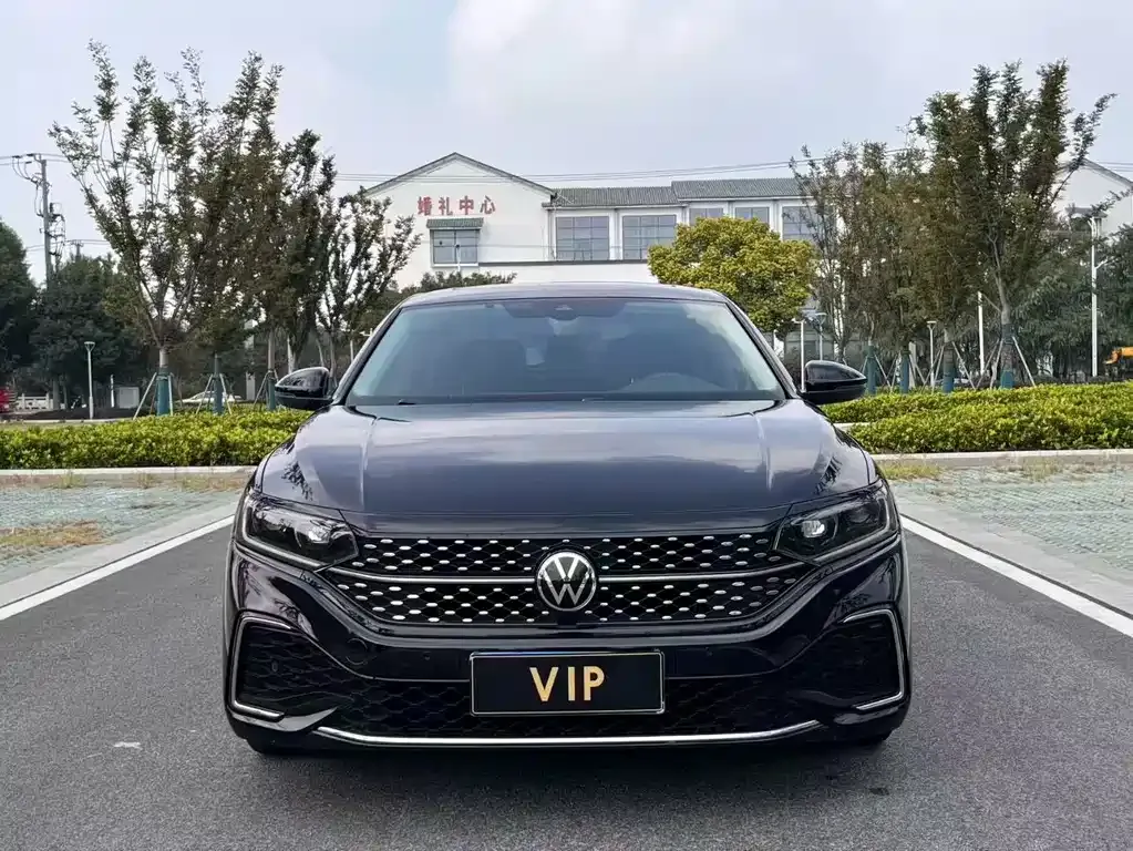 Volkswagen Passat — фото 4