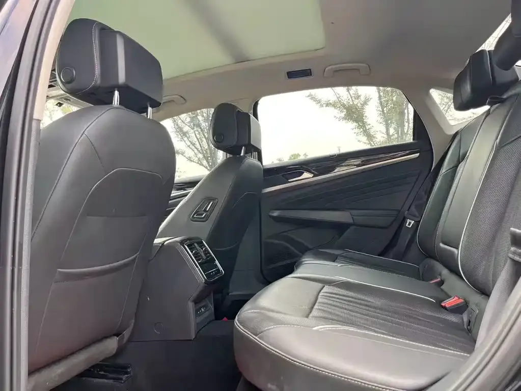 Volkswagen Passat — фото 3