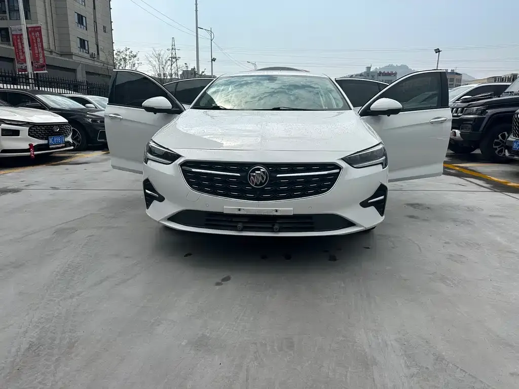 Buick Regal — фото 10