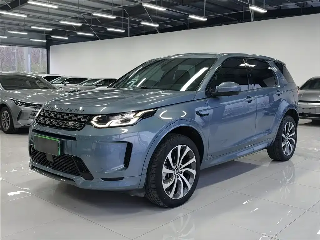 Land Rover Discovery Sport Hybrid — фото 1