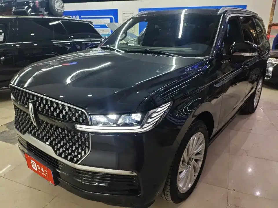 Lincoln Navigator — фото 1