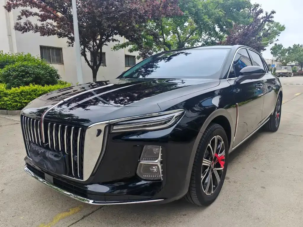 Hongqi H5 PHEV — фото 1