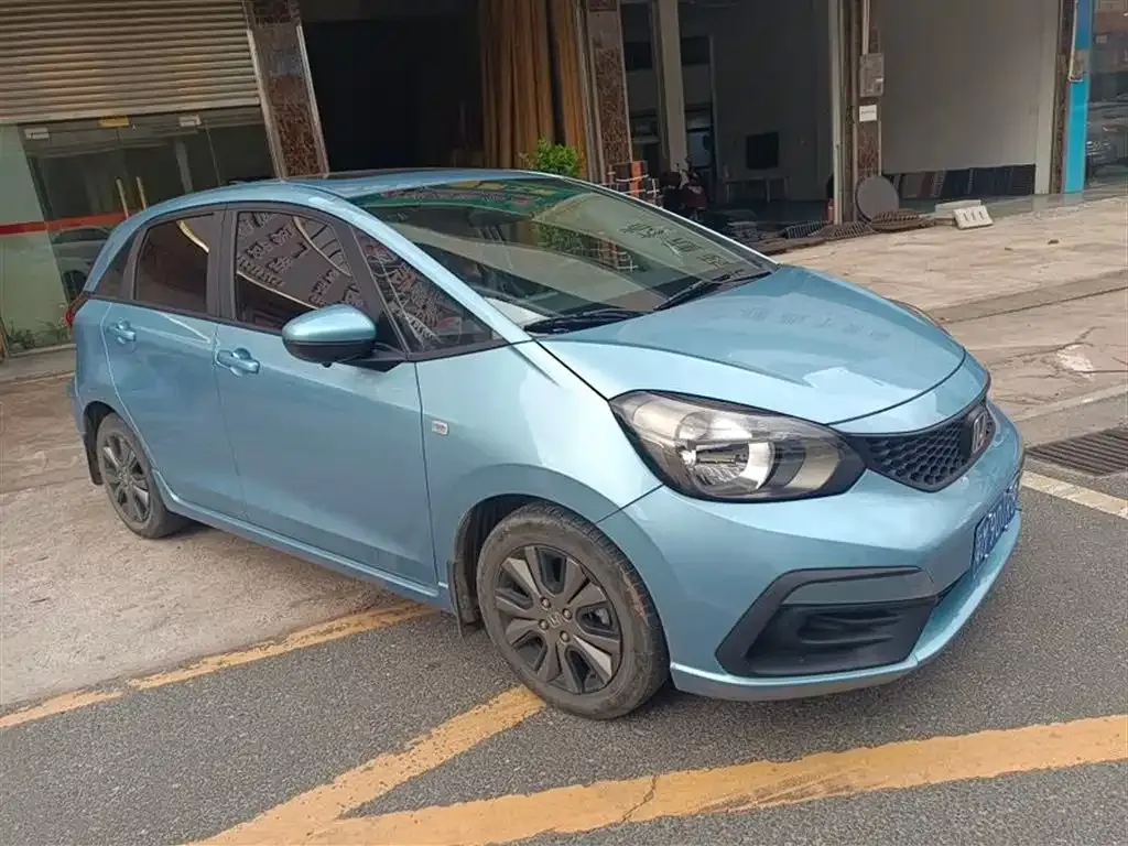 Honda Fit — фото 9