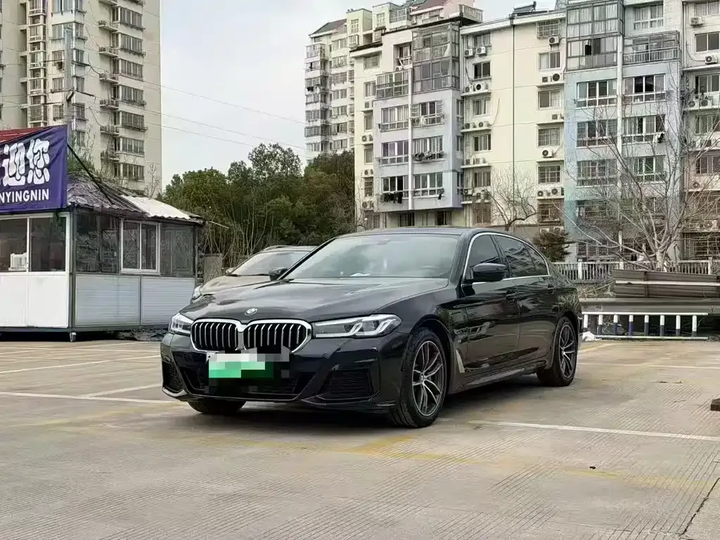 BMW 5 Series New Energy — фото 1