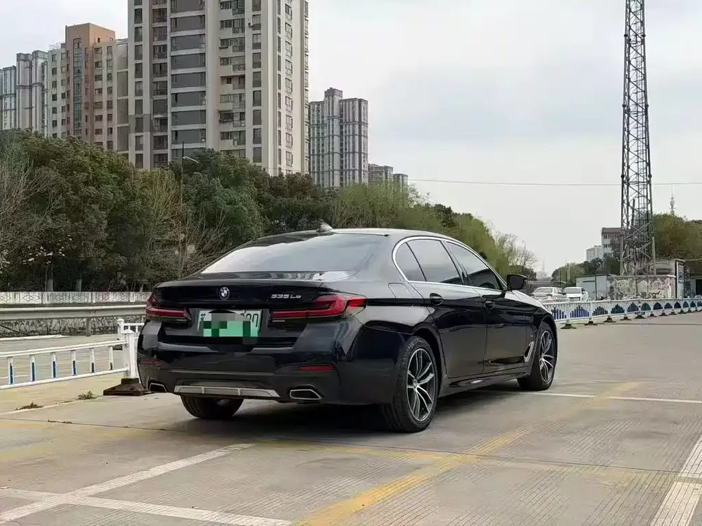 BMW 5 Series New Energy — фото 6