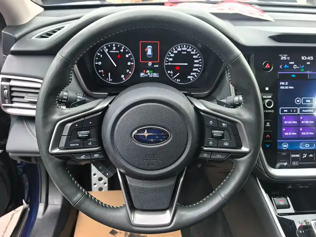 Subaru Outback — фото 5