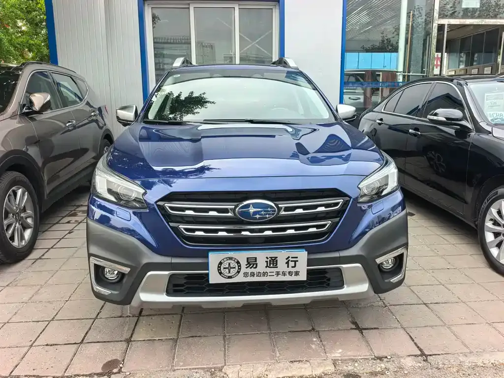 Subaru Outback — фото 9