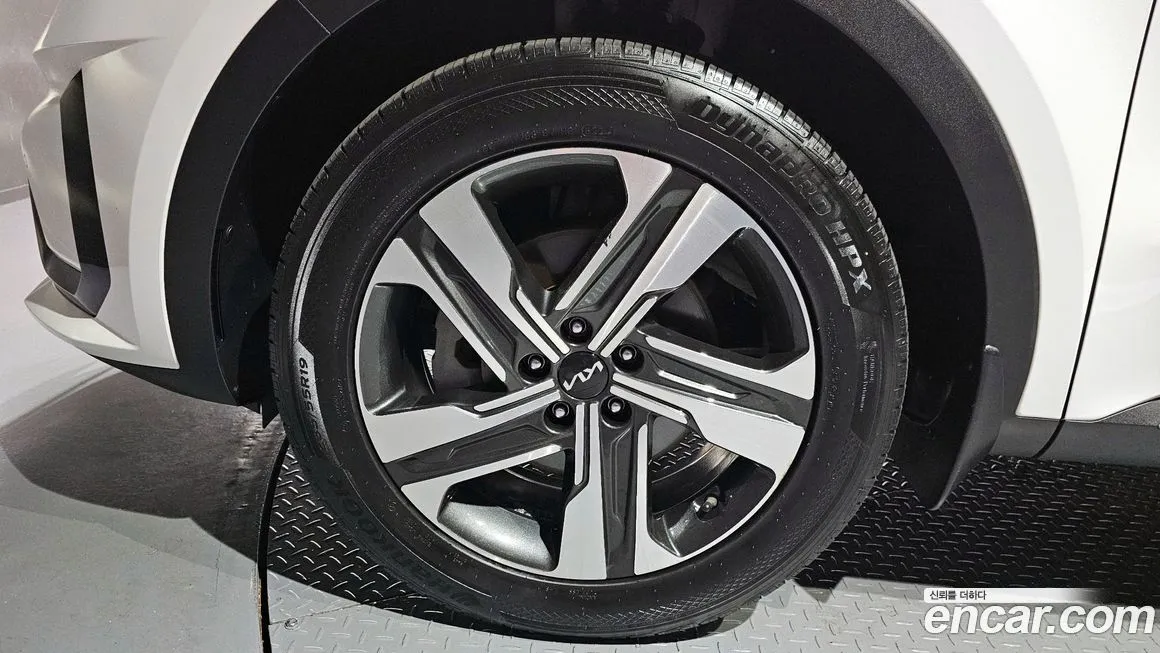 Kia Sorento — фото 9