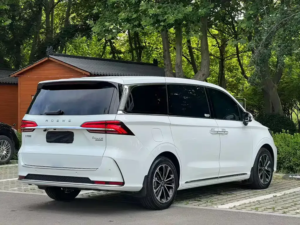 Roewe iMAX8 — фото 9