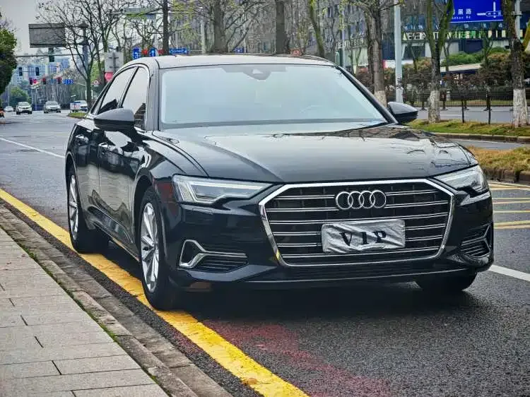 Audi A6L — фото 10