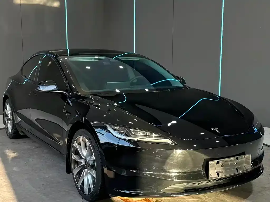 Tesla Model 3 — фото 3