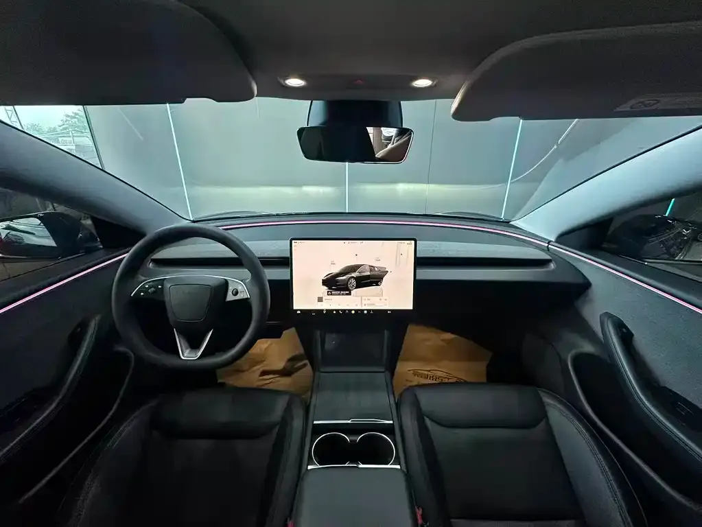Tesla Model 3 — фото 8