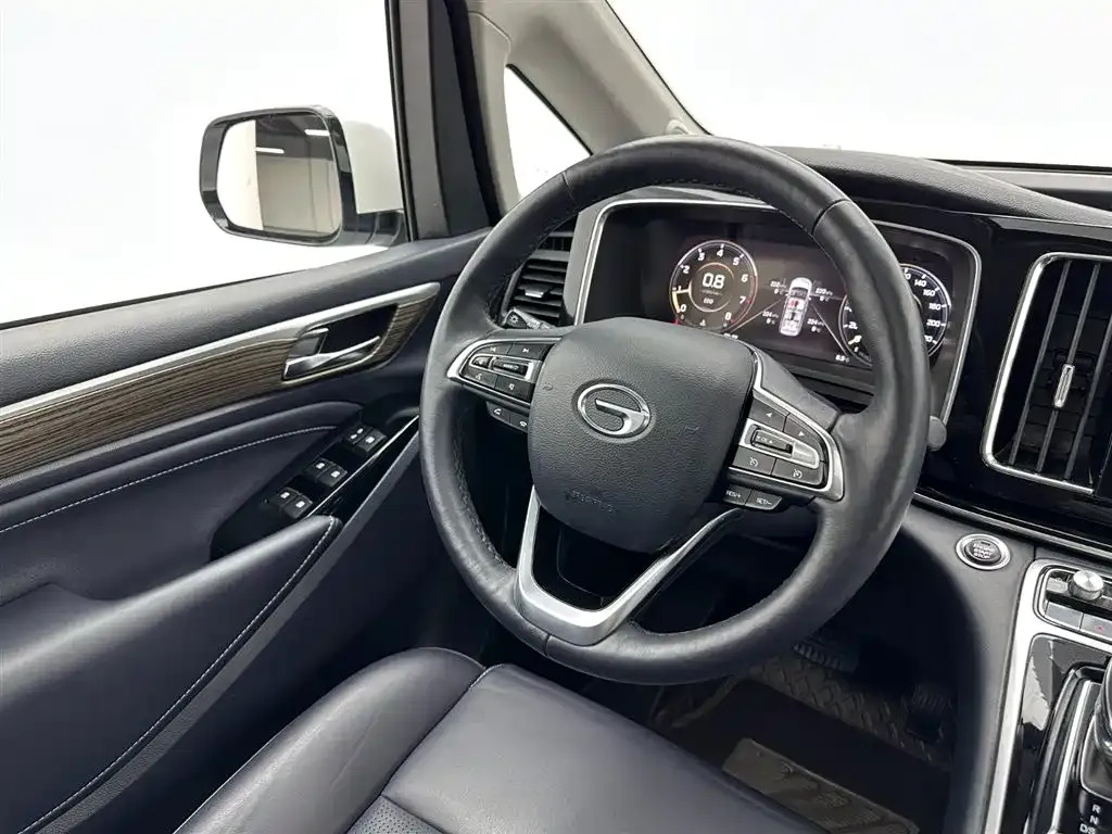 GAC Motor Trumpchi M8 — фото 10
