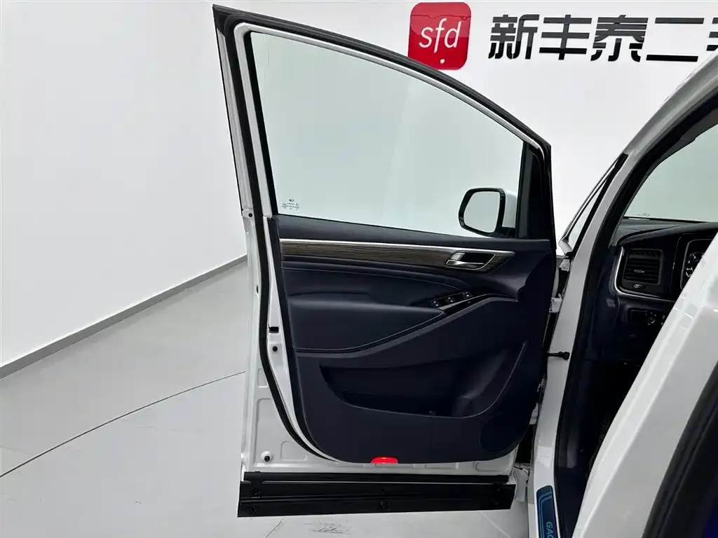 GAC Motor Trumpchi M8 — фото 5