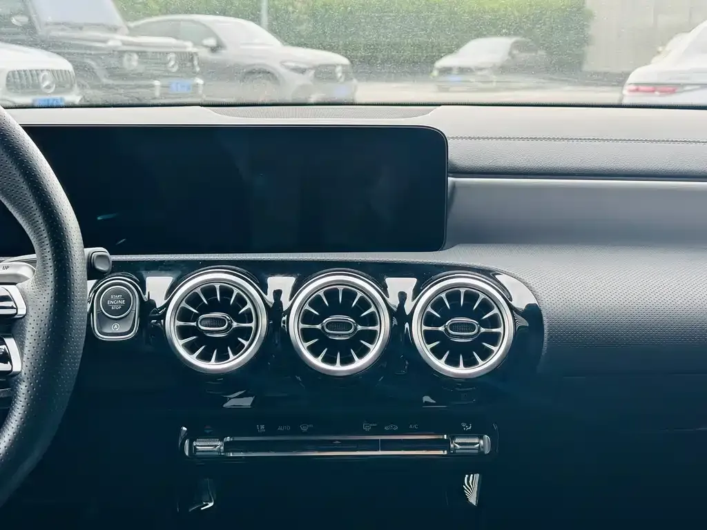 Mercedes-Benz A-Class AMG — фото 4