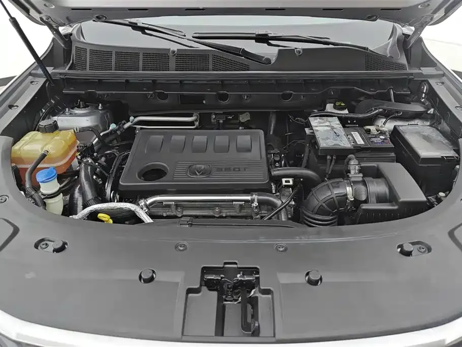 Changan CS85 COUPE — фото 10