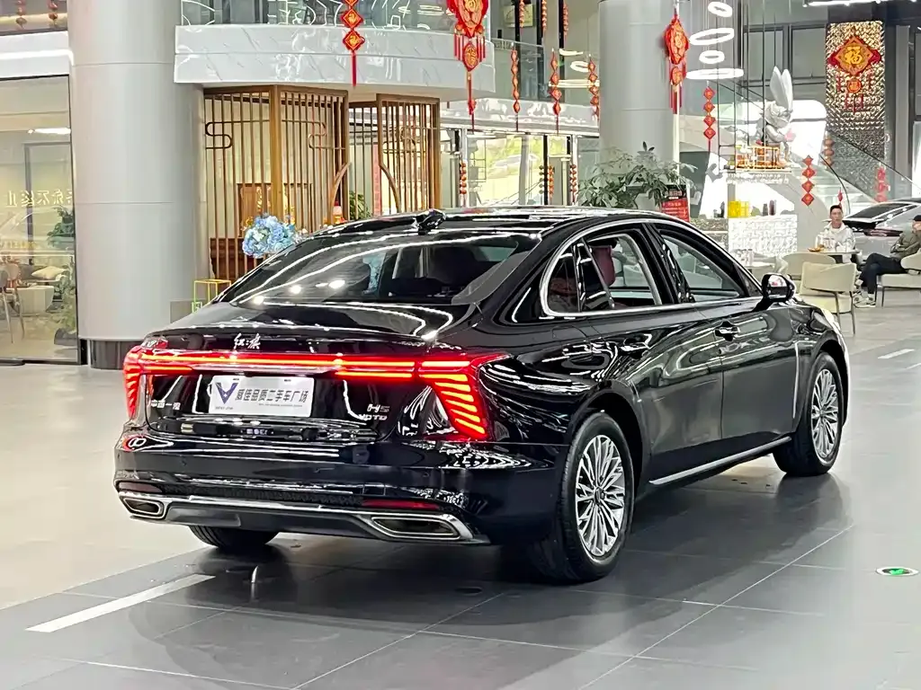 Hongqi H5 — фото 3
