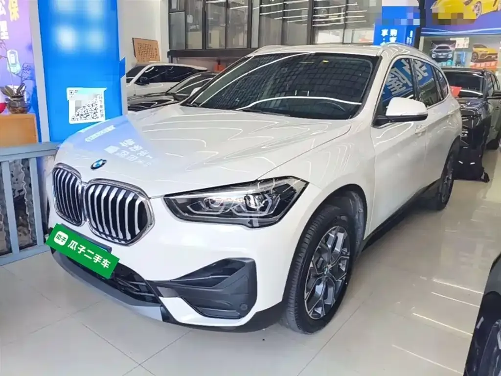 BMW X1 — фото 1