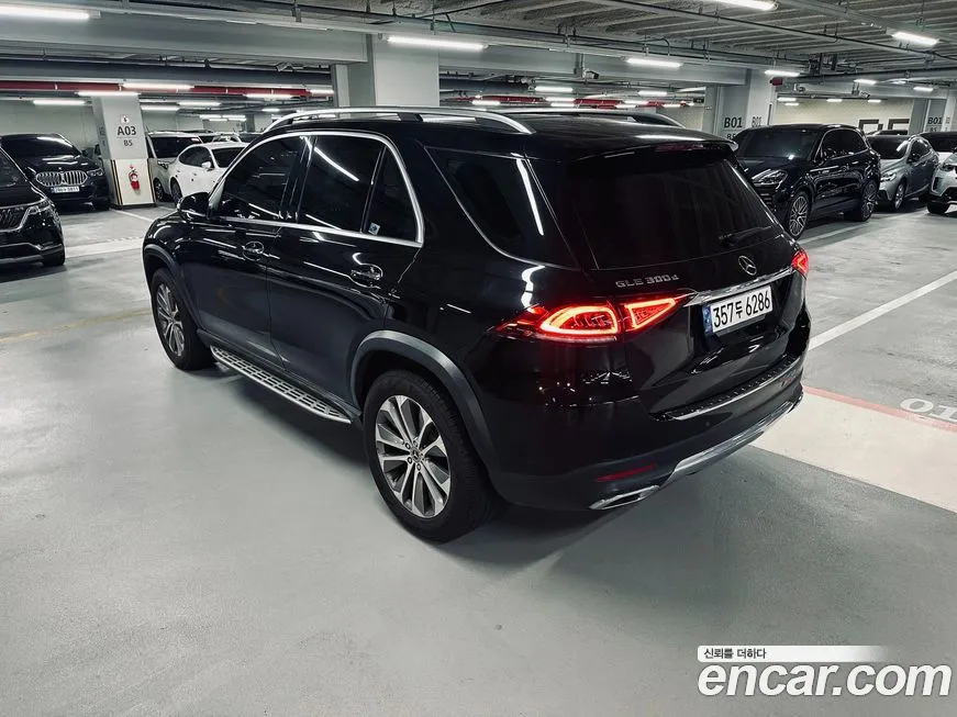 Mercedes-Benz GLE-Class — фото 4