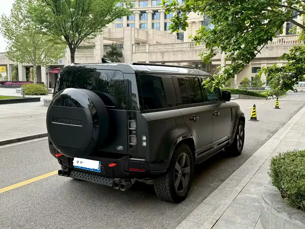 Land Rover Defender — фото 7