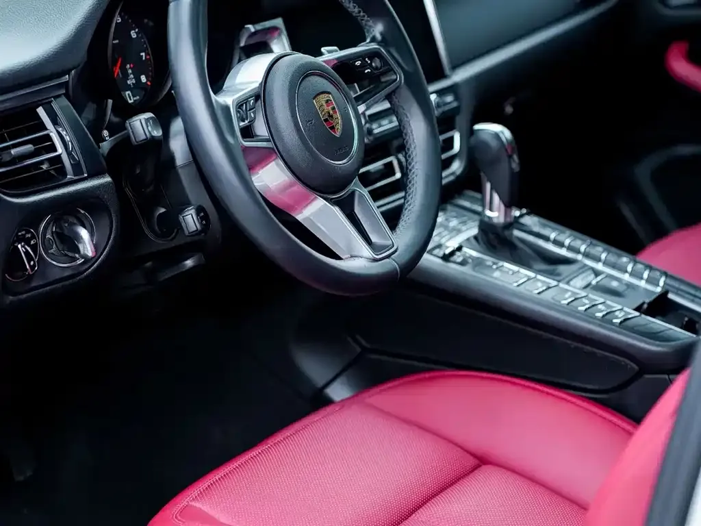 Porsche Macan — фото 7