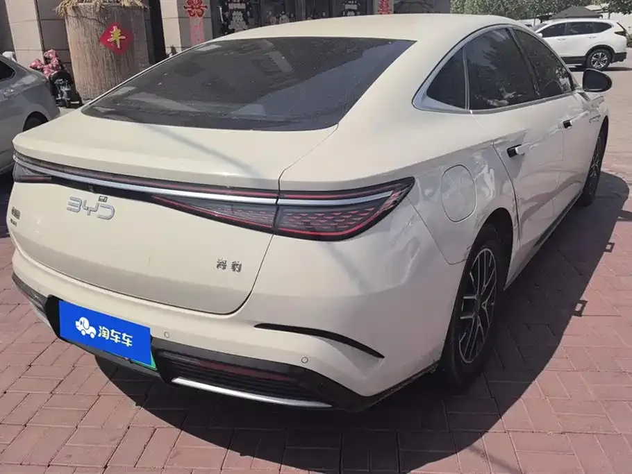 BYD Seal — фото 6