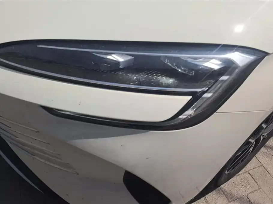 BYD Seal — фото 4