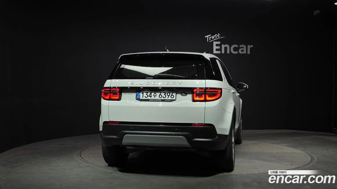 Land Rover Discovery Sport — фото 2