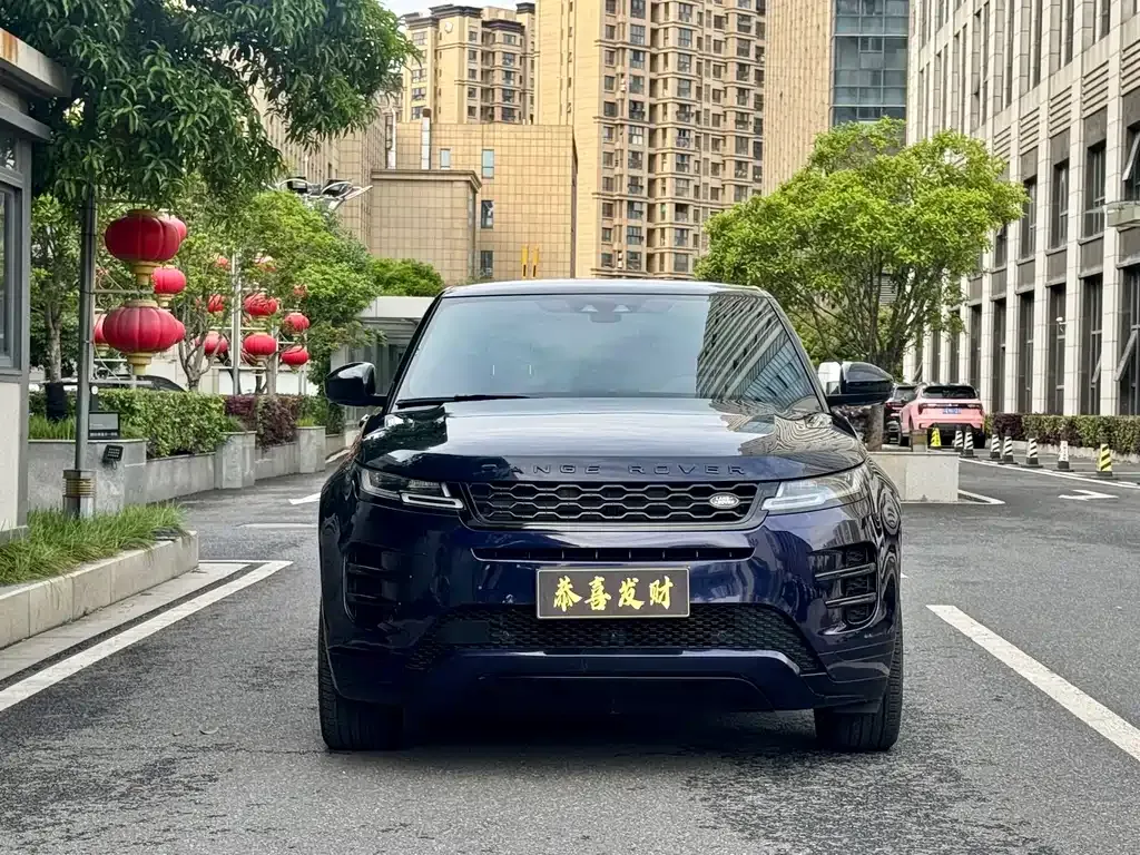 Land Rover Evoque — фото 1