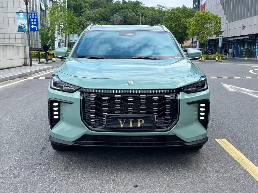 Jetour X70 C-DM — фото 1