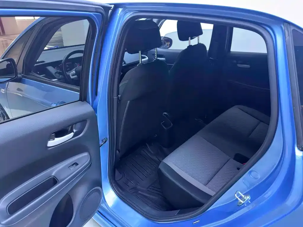Honda Fit — фото 9