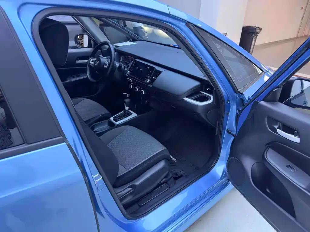 Honda Fit — фото 6