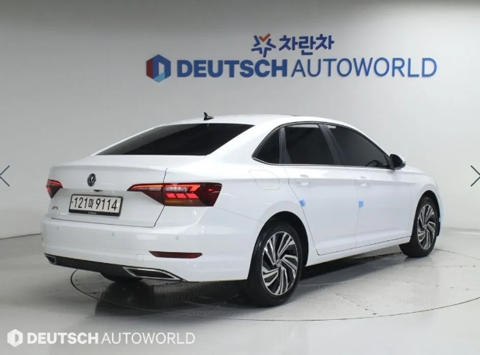 Volkswagen Jetta — фото 5