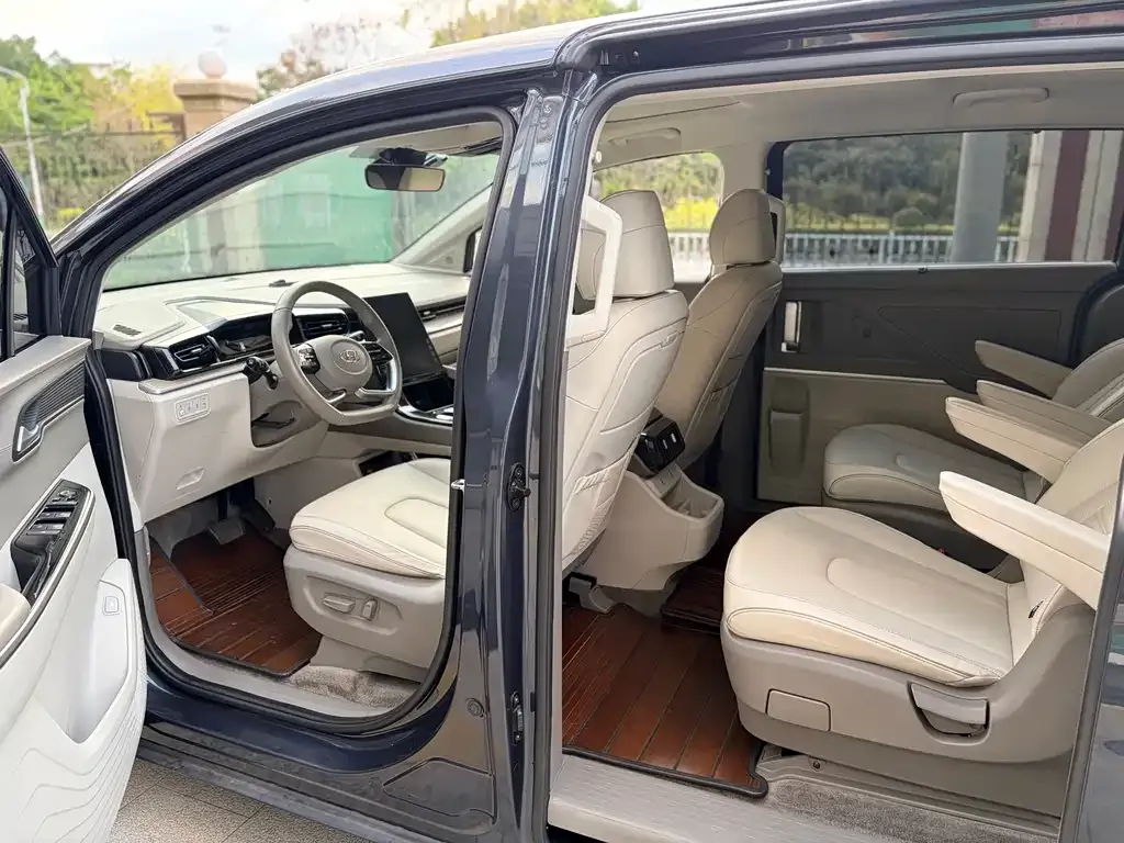 Hyundai Custo — фото 10