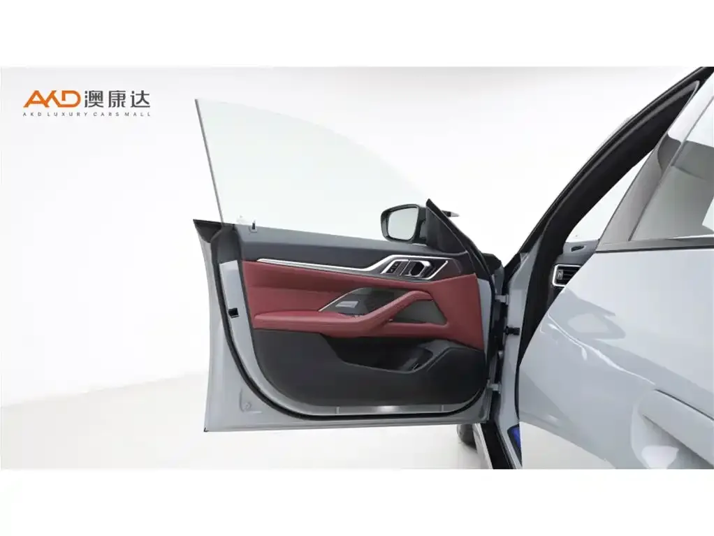 BMW i4 — фото 3