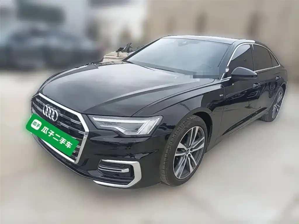 Audi A6L — фото 1