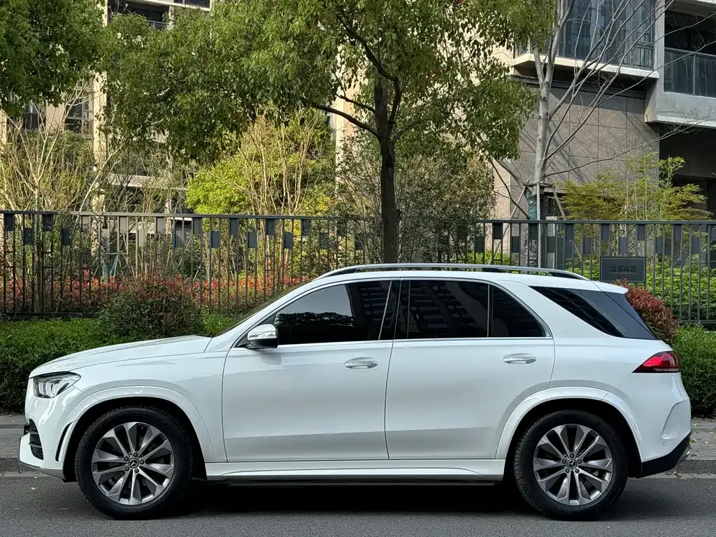 Mercedes-Benz GLE — фото 6