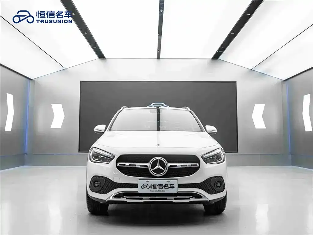 Mercedes-Benz GLA — фото 8