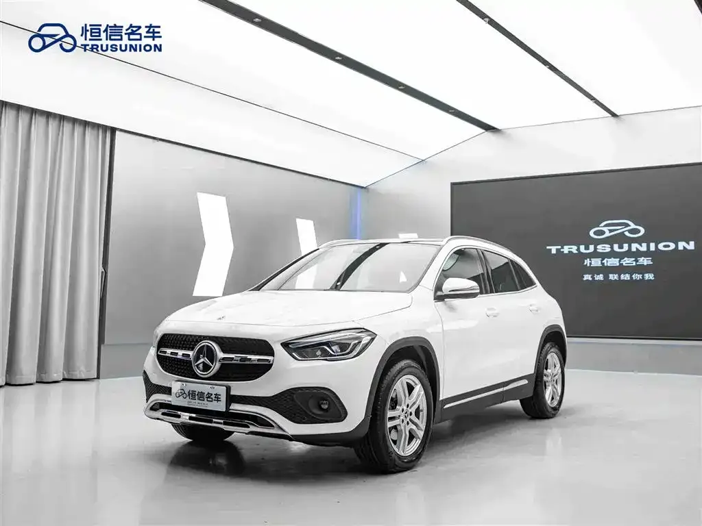 Mercedes-Benz GLA — фото 10
