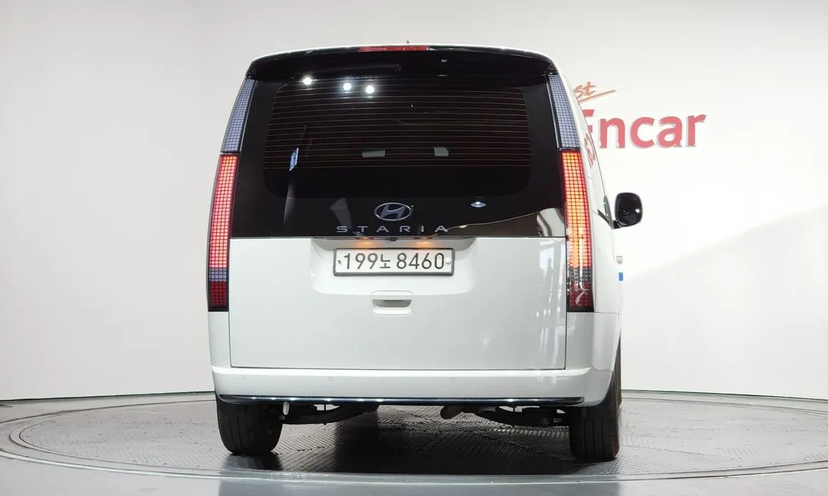 Hyundai Staria — фото 2