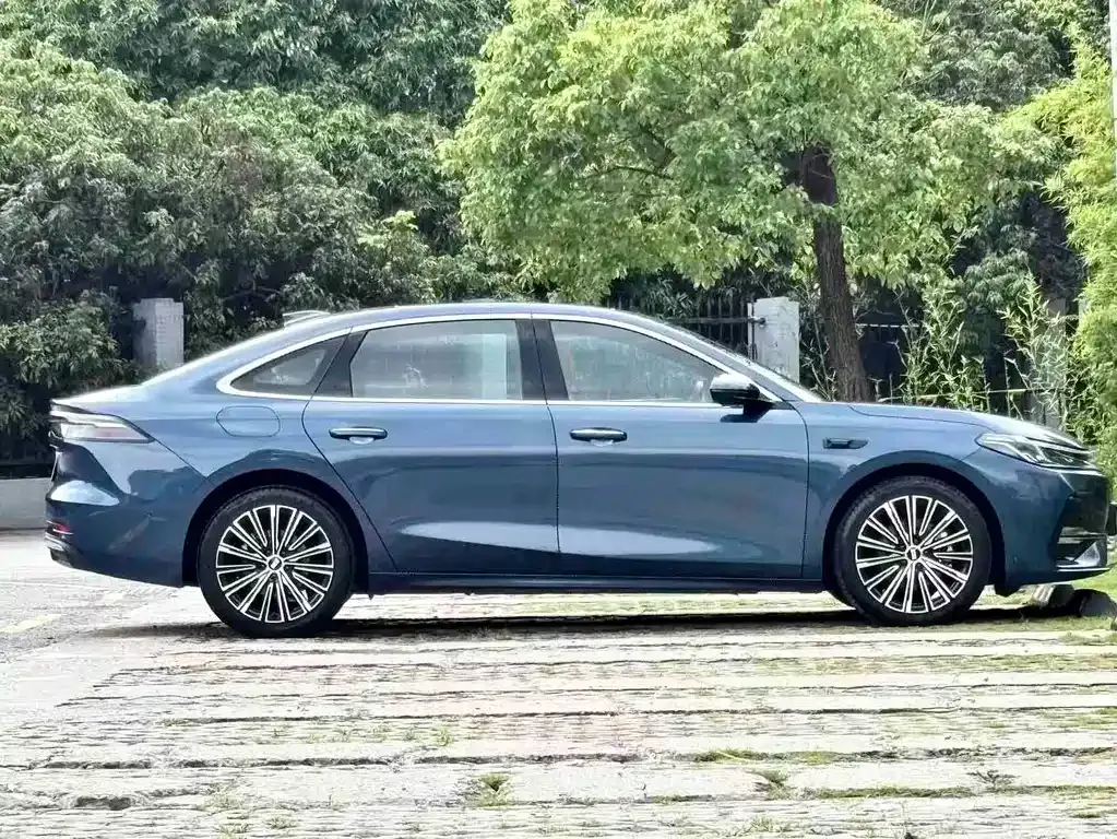 Geely Galaxy A7 — фото 6