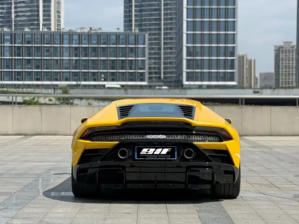 Lamborghini Huracan — фото 10
