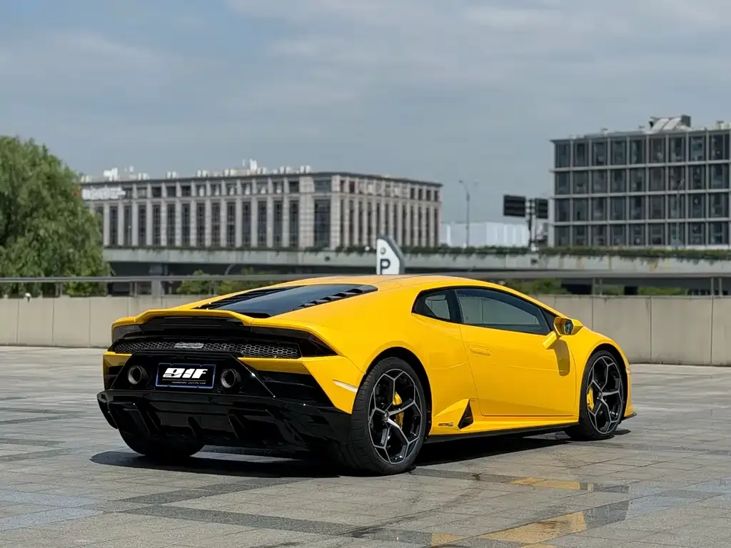 Lamborghini Huracan — фото 6