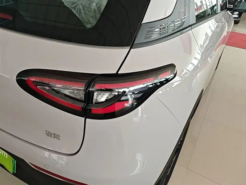 Geely Starburst — фото 9