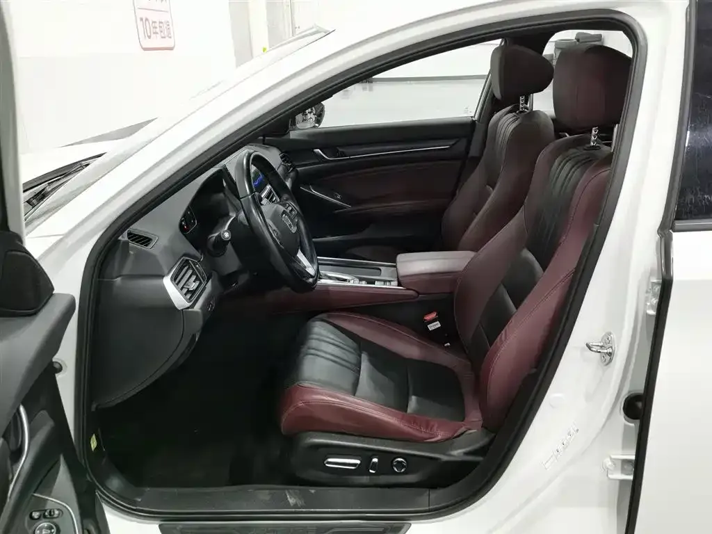Honda Inspire — фото 10