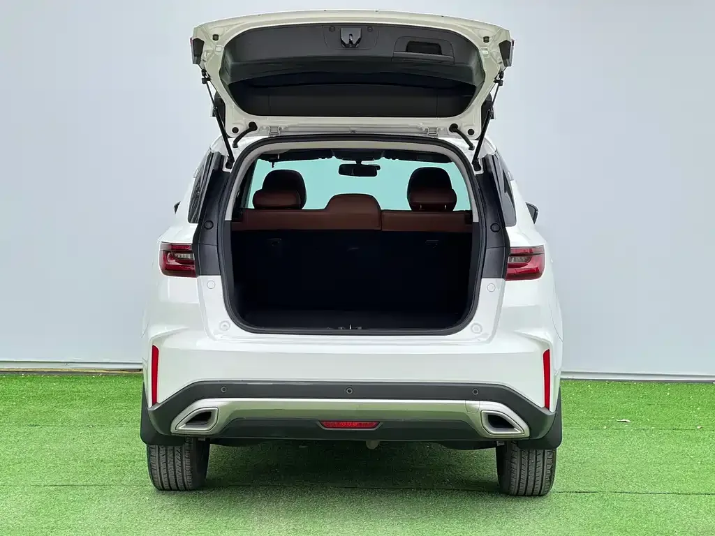 Geely Vision X6 — фото 9
