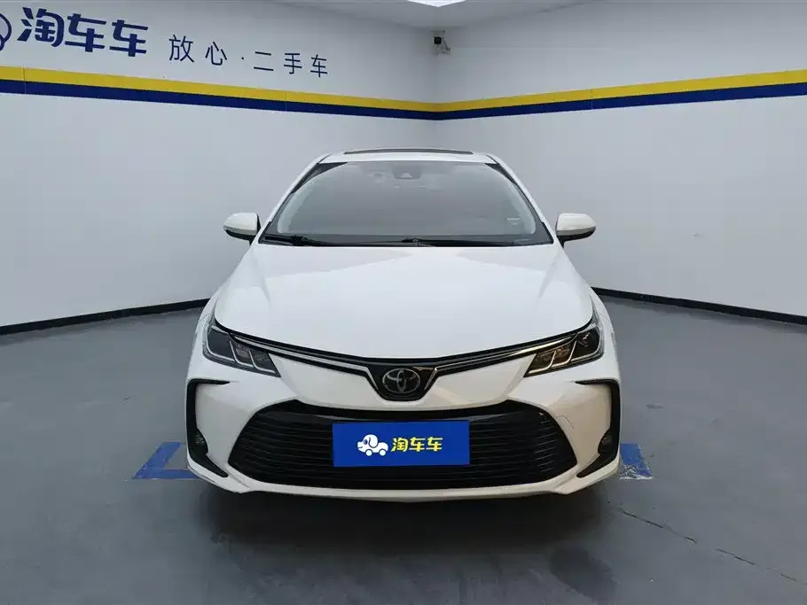 Toyota Corolla — фото 2